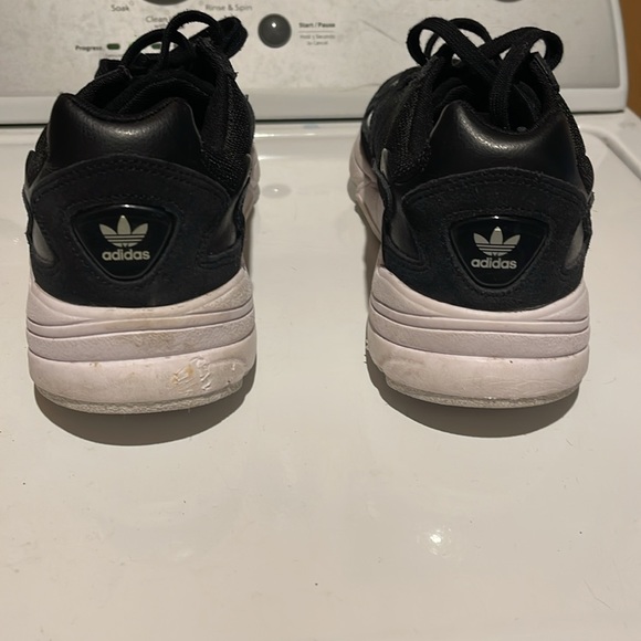 Adidas | unisex torsion shoes - Picture 3 of 9